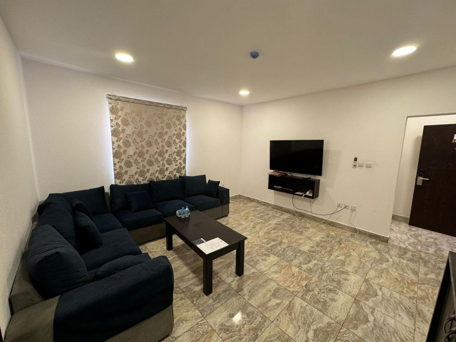 Ahla Makan Dammam Exterior photo